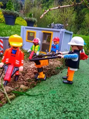 Playmobil Building the Garden Railway – photo 5 of 130