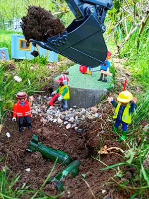 Playmobil Building the Garden Railway – photo 14 of 130