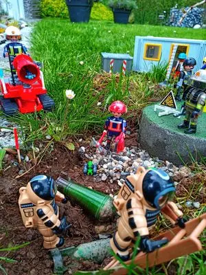 Playmobil Building the Garden Railway – photo 23 of 130