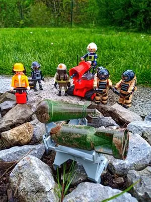 Playmobil Building the Garden Railway – photo 30 of 130