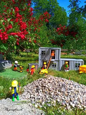 Playmobil Building the Garden Railway – photo 31 of 130