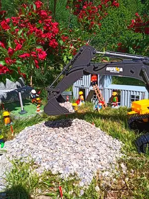 Playmobil Building the Garden Railway – photo 37 of 130