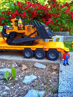 Playmobil Building the Garden Railway – photo 39 of 130