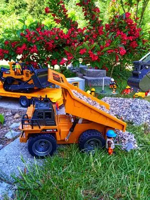 Playmobil Building the Garden Railway – photo 40 of 130