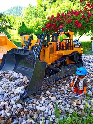 Playmobil Building the Garden Railway – photo 48 of 130