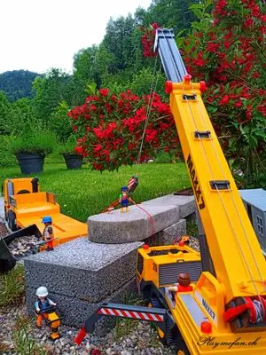 Playmobil Building the Garden Railway – photo 71 of 130