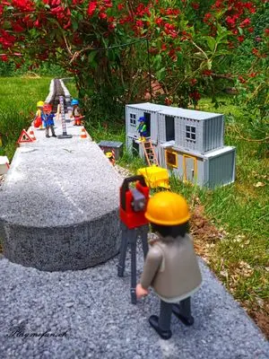 Playmobil Building the Garden Railway – photo 75 of 130