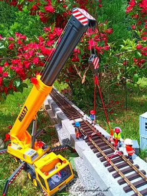 Playmobil Building the Garden Railway – photo 78 of 130
