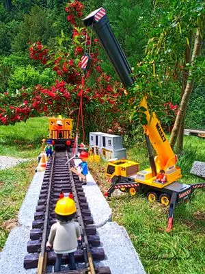 Playmobil Building the Garden Railway – photo 89 of 130