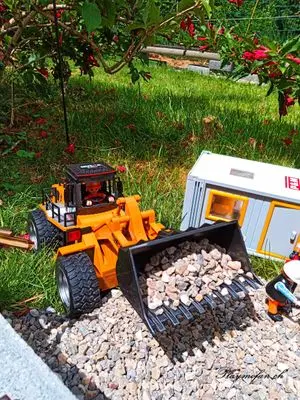 Playmobil Building the Garden Railway – photo 93 of 130