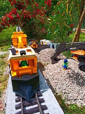 Playmobil Building the Garden Railway – photo 96 of 130