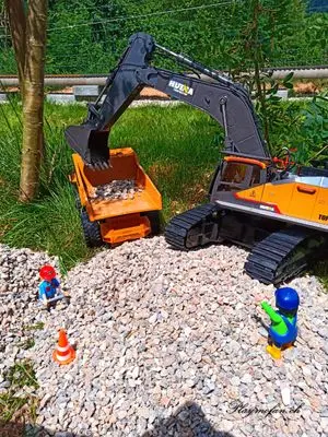 Playmobil Building the Garden Railway – photo 97 of 130