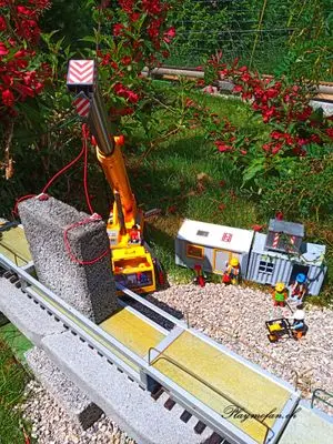 Playmobil Building the Garden Railway – photo 99 of 130