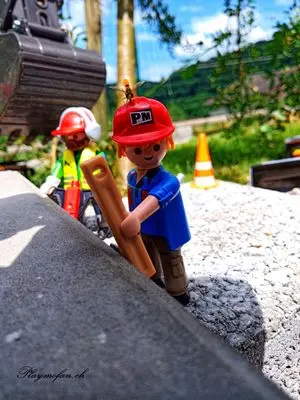 Playmobil Building the Garden Railway – photo 104 of 130