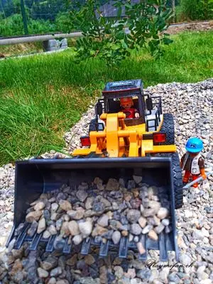 Playmobil Building the Garden Railway – photo 107 of 130