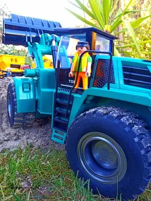 Playmobil Building the Garden Railway – photo 129 of 130