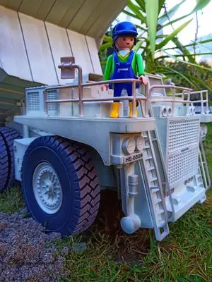 Playmobil Building the Garden Railway – photo 130 of 130