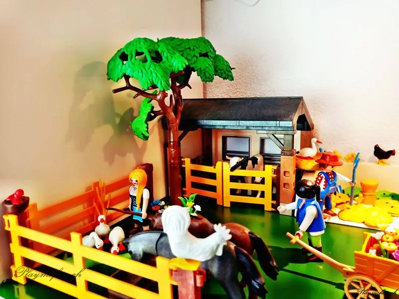 Playmobil Bauernhof – Titelbild des Albums (Dioramen)