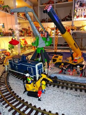 Playmobil Building the Indoor Layout – photo 6 of 16