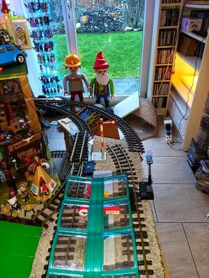 Playmobil Building the Indoor Layout – photo 9 of 16