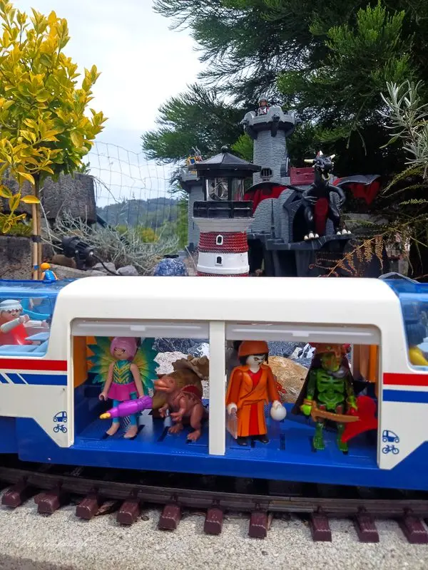 Gartenbahn 2022/23 – Im Album ansehen