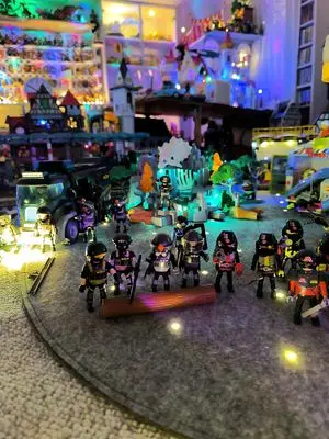 Playmobil Resident Evil – photo 34 of 37