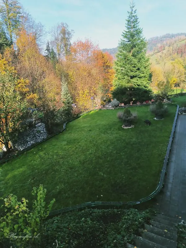 Playmobil Gartenbahn-Aufbau – Titelbild des Albums (Playmo-Storys)
