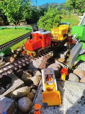 Playmobil Building the New Station – photo 5 of 19