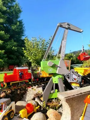 Playmobil Building the New Station – photo 7 of 19