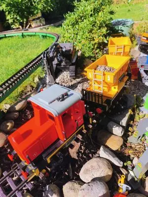 Playmobil Building the New Station – photo 8 of 19