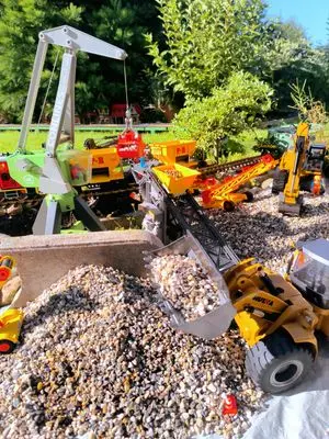Playmobil Building the New Station – photo 11 of 19