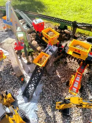 Playmobil Building the New Station – photo 13 of 19