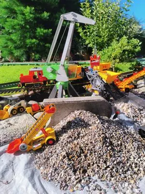 Playmobil Building the New Station – photo 14 of 19