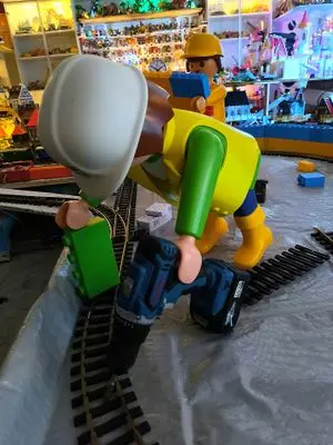 Playmobil Eisenbahn bauen (drinnen) – Foto 4 von 6