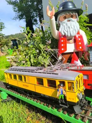 Playmobil Playing with the Railway – photo 13 of 22